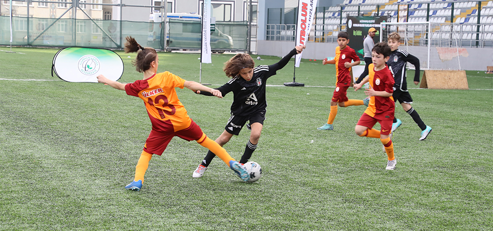 Geleceğin Futbol Yıldızları, Gaziosmanpaşa’da Sahaya Çıktı