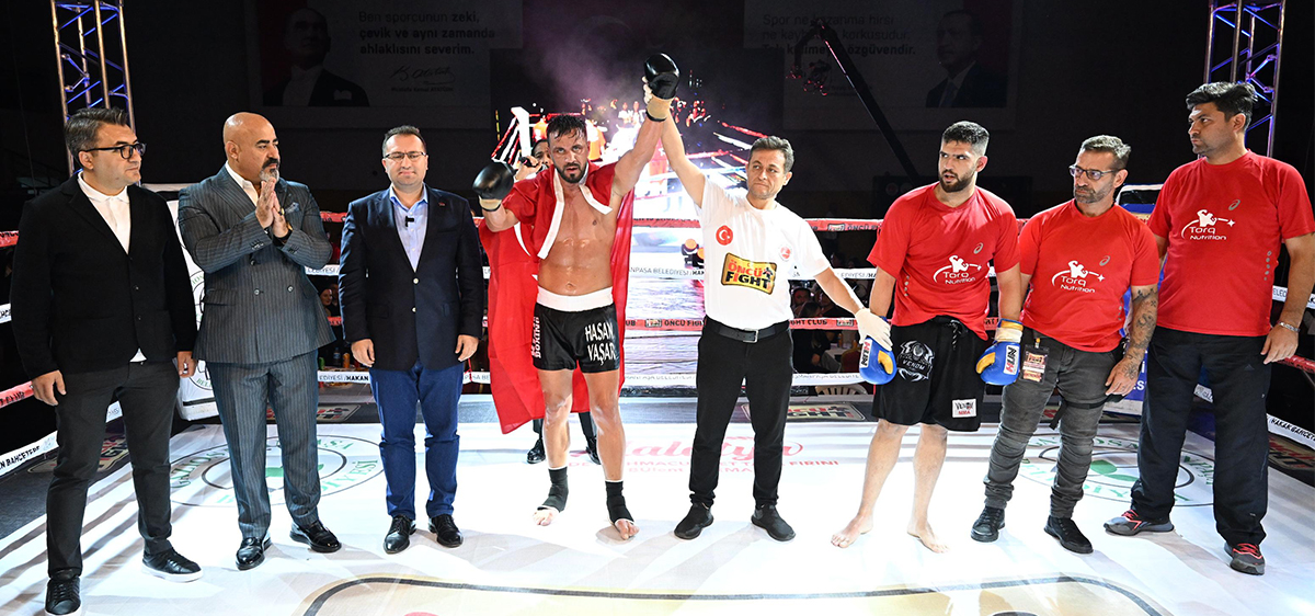 Kick Boks Turnuvasında, "Bağımlılıkla Mücadele" ve "Kadına Şiddete Hayır" Mesajları Verildi