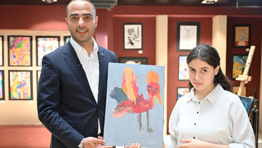 GÖRMEDEN RESMEDİYOR, BAŞARILARIYLA GURURLANDIRIYOR: AYŞEGÜL BAYDEMİR