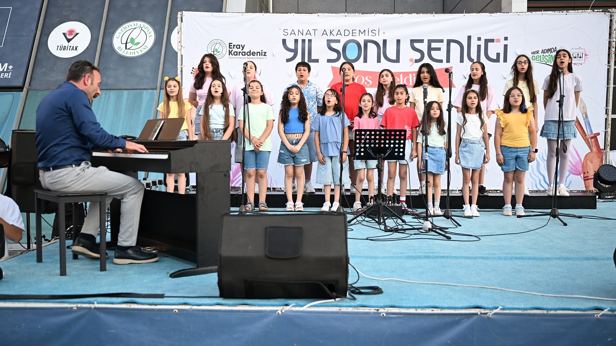 Sanat Akademisi Yıl Sonu Şenliği Büyük İlgi Gördü